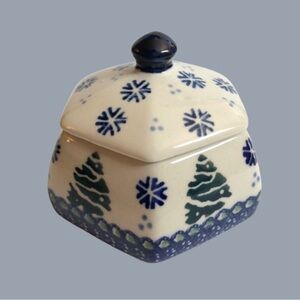 Polish Pottery snowflake Christmas tree 6-sided trinket box